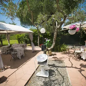 Maison Podere Bellarina Bed & Breakfast Sarzana